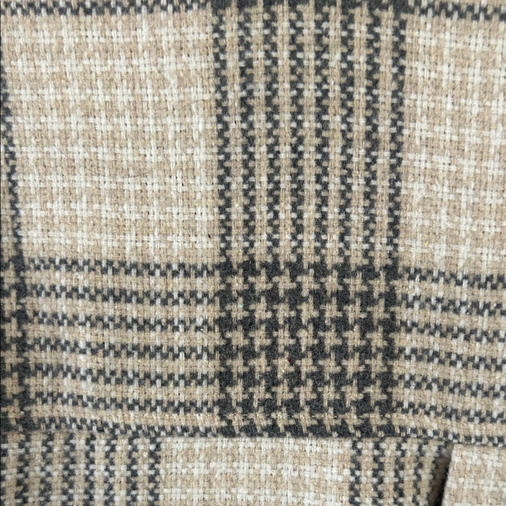 Ellison Neutral Plaid Button-Front Shacket in Bei… - image 5